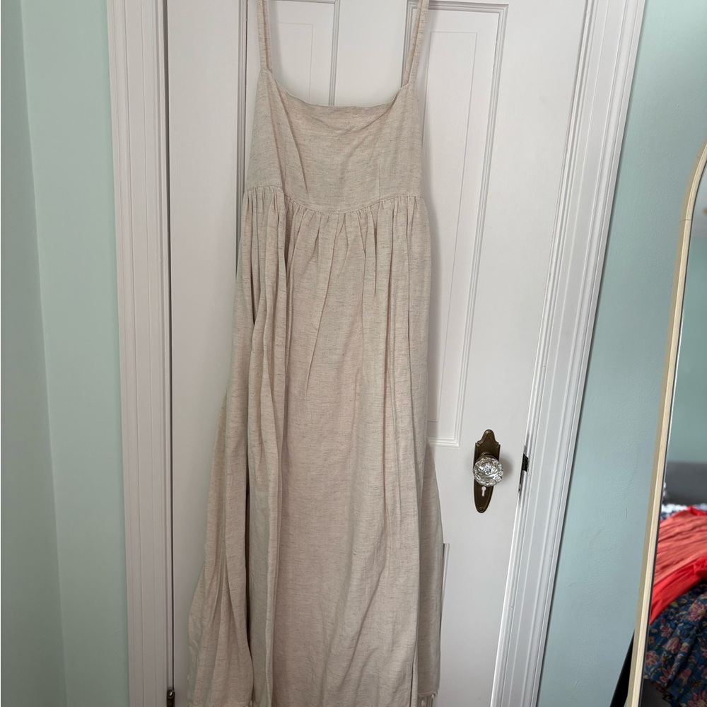 Eddy Elegant Cream Maxi Dress